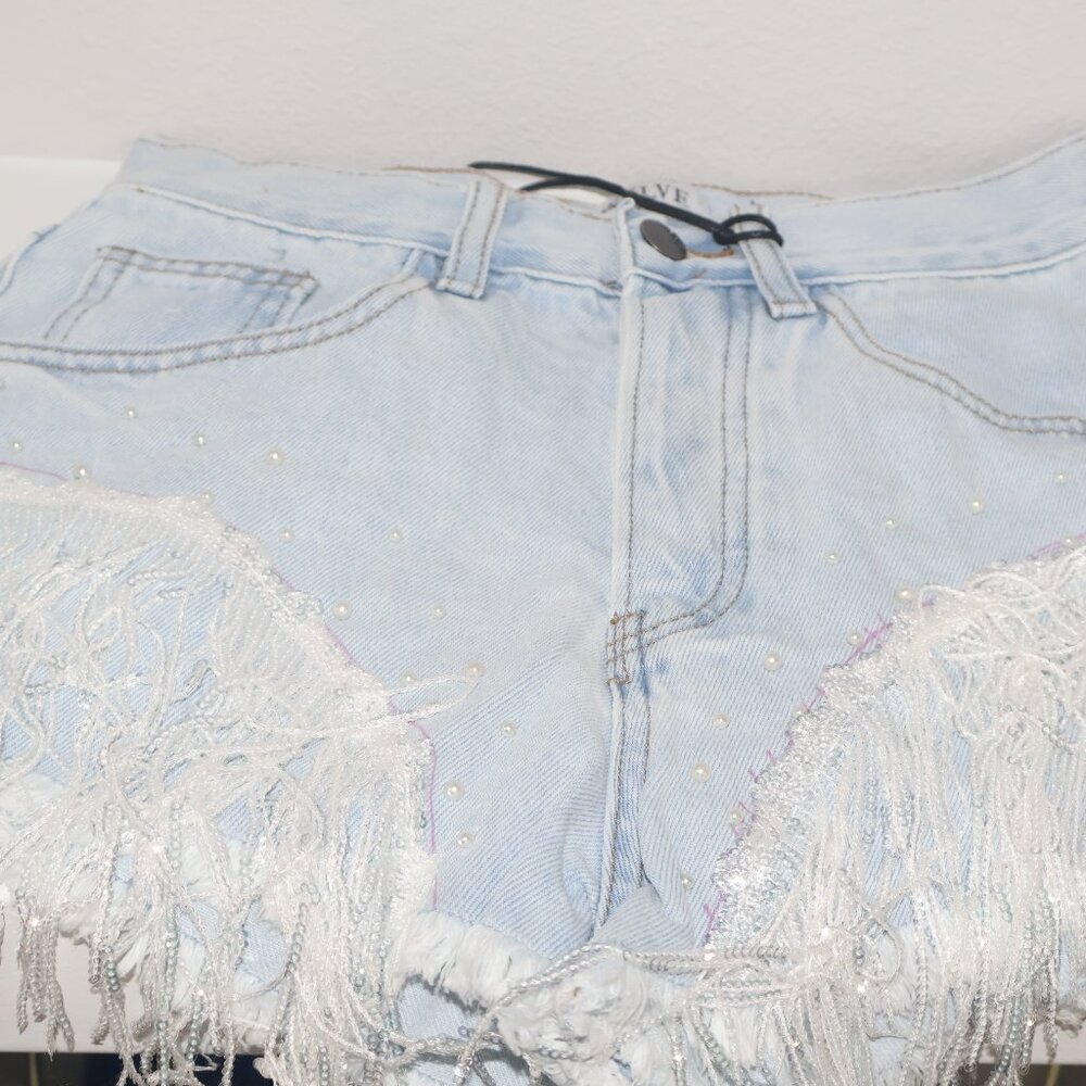 On Twelfth Sequin & Pearl Embellished Denim Shorts Light Wash Light Indigo Small - Picture 5 of 9